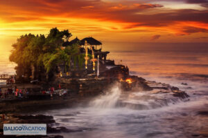 MENGWI ROYAL TEMPLE AND TANAH LOT SUNSET