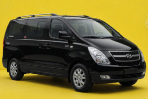 PRIVATE CAR RENTAL WITH HYUNDAI VAN 7 SEATS