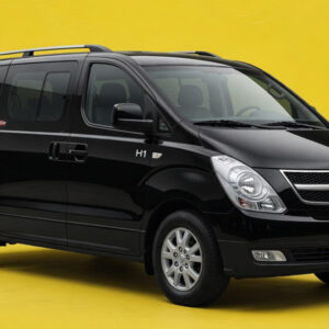 private-car-rental-with-hyundai-7-seats